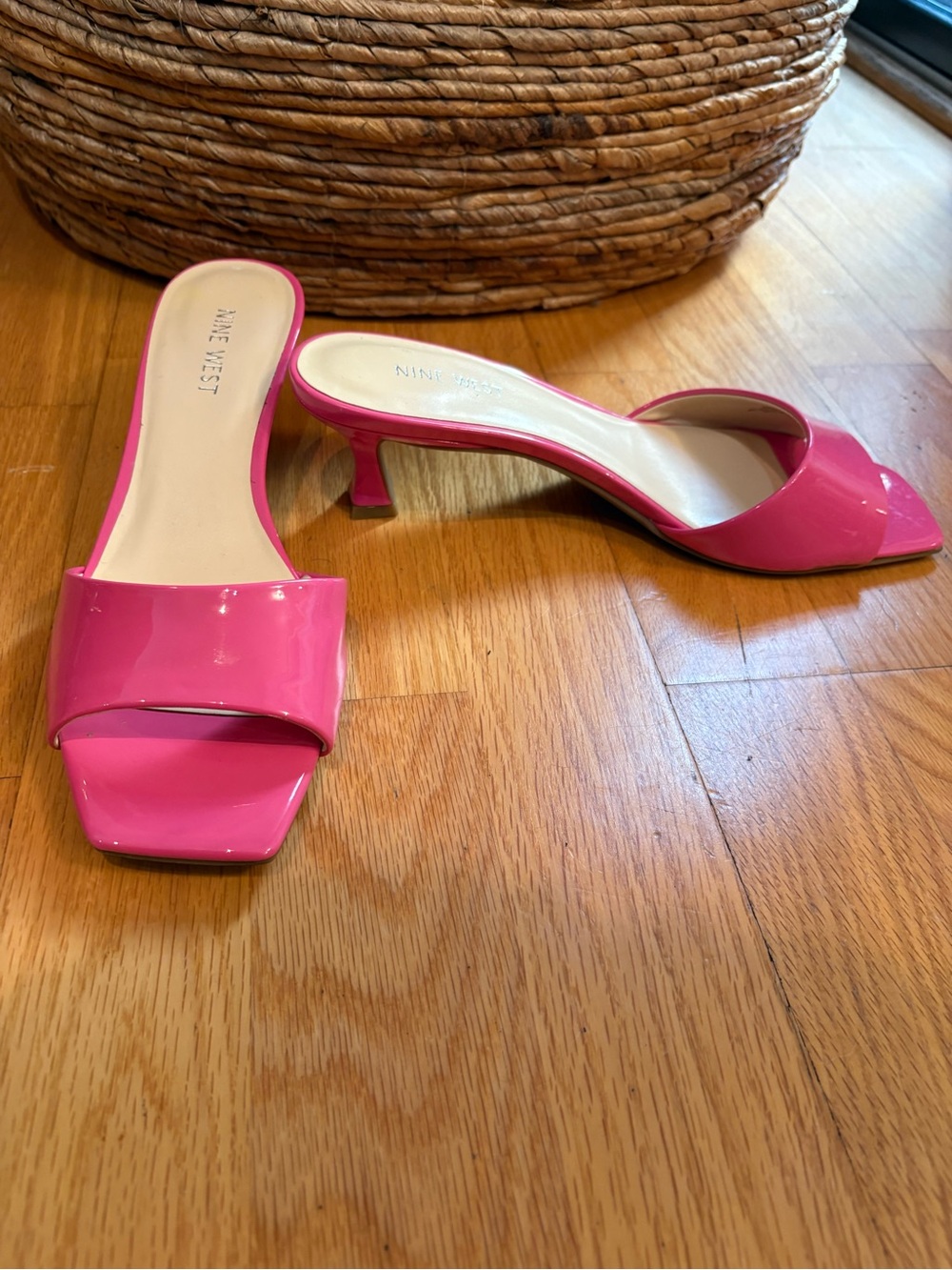 Nine West Hot Pink Patent Leather Square Toe Kitten Heels - Size 9